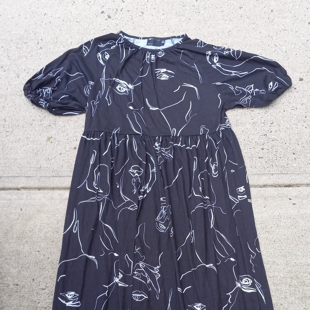 ASOS DESIGN Black & White Dress Midi Smock with Face Graphic Design US (4)